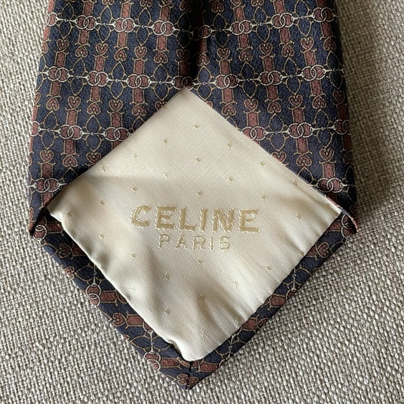 Celine | Vintage Chain Print Interlocking Multicolored Silk Tie - Picture 3 of 16